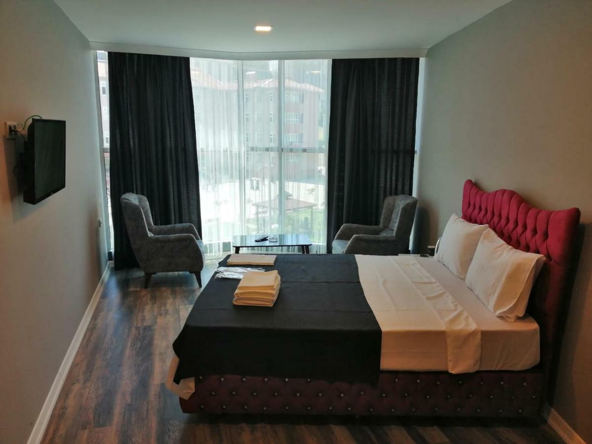 Plus Park Suite & Hotel Istanbul Exterior foto
