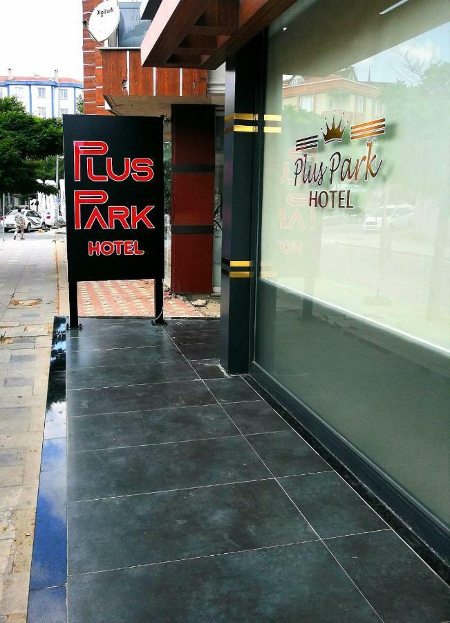Plus Park Suite & Hotel Istanbul Exterior foto
